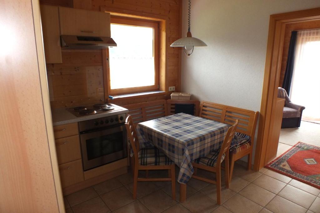 Haus Schneeflocke Lejlighed Lech am Arlberg Værelse billede